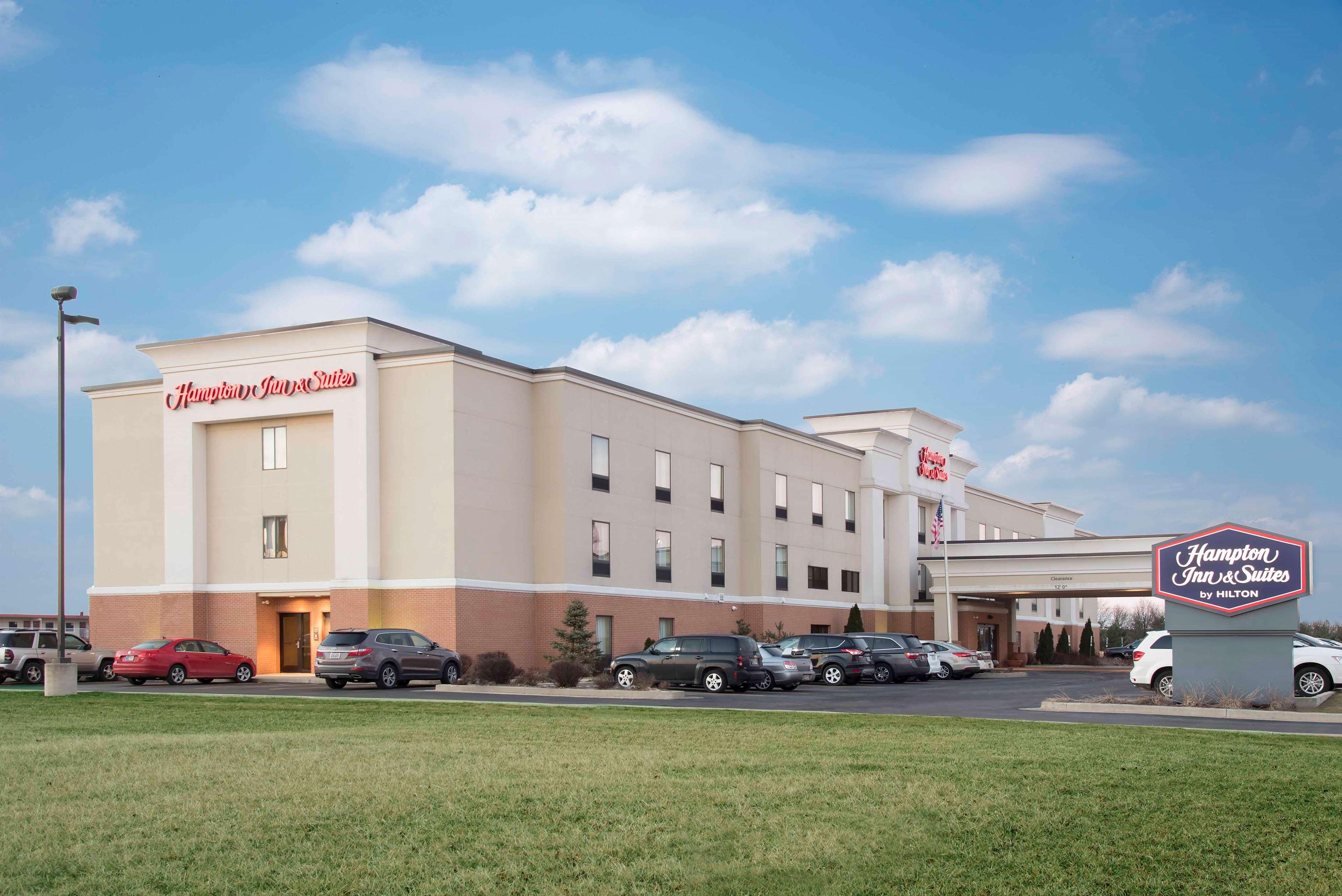 Hampton Inn & Suites Danville Exterior photo